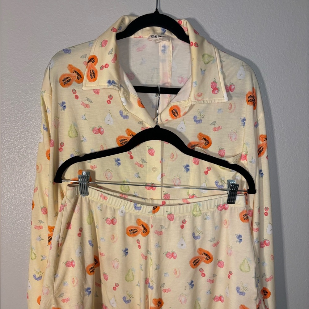Djerf Avenue Go Slow Shirt & Shorts Fruit Set